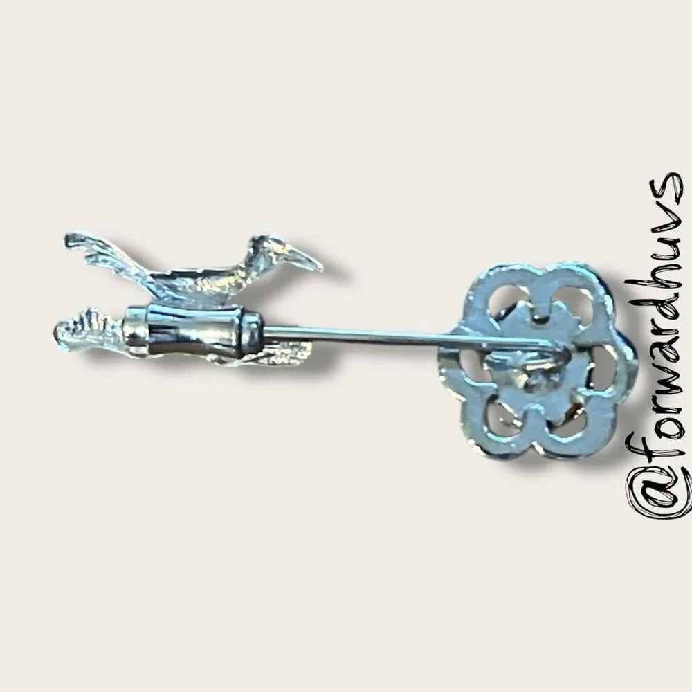 Roadrunner & Cameo Stick Pin – Silver Tone
